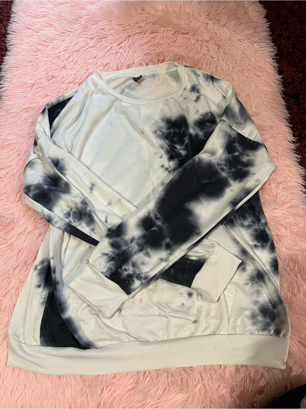 SHEIN White Pullover with Black Accent